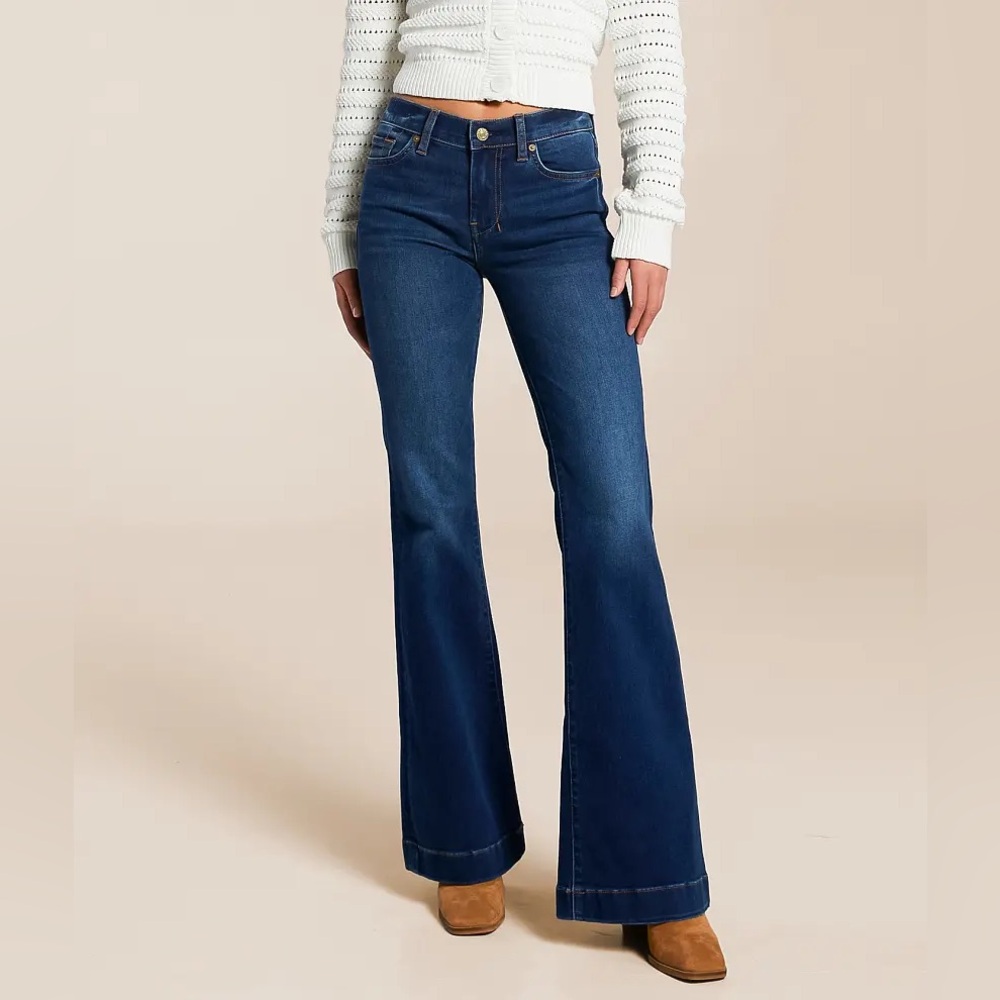 7 For All Mankind Dojo Mid Rise Boot Cut Jeans With Released Hem Size 30